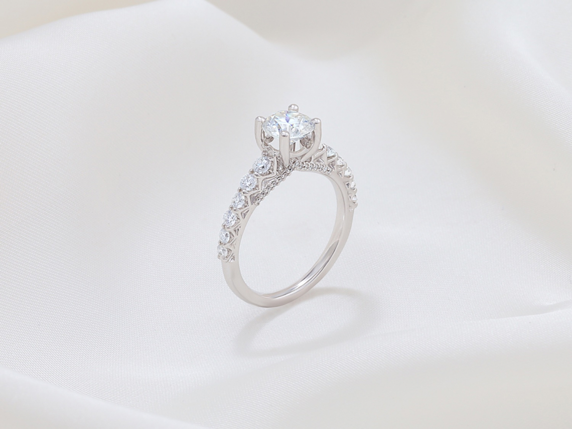 Ring00516