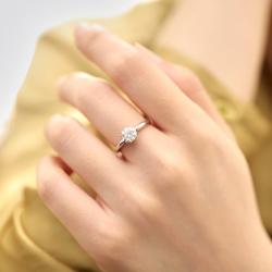 Ring01372